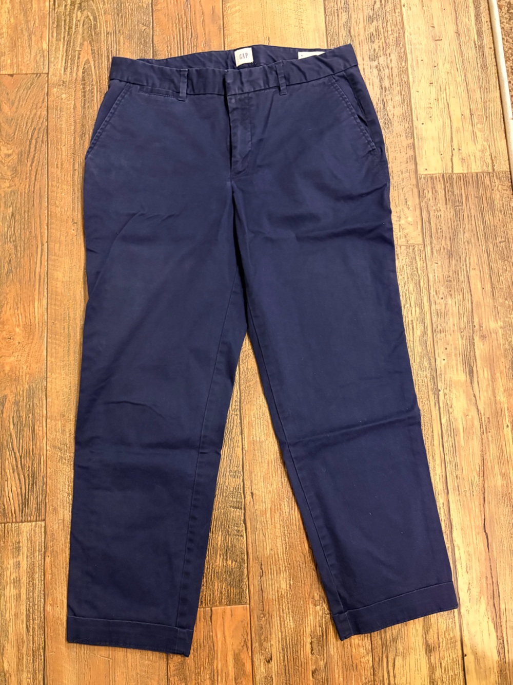 GAP Women's Navy Slim City Crop